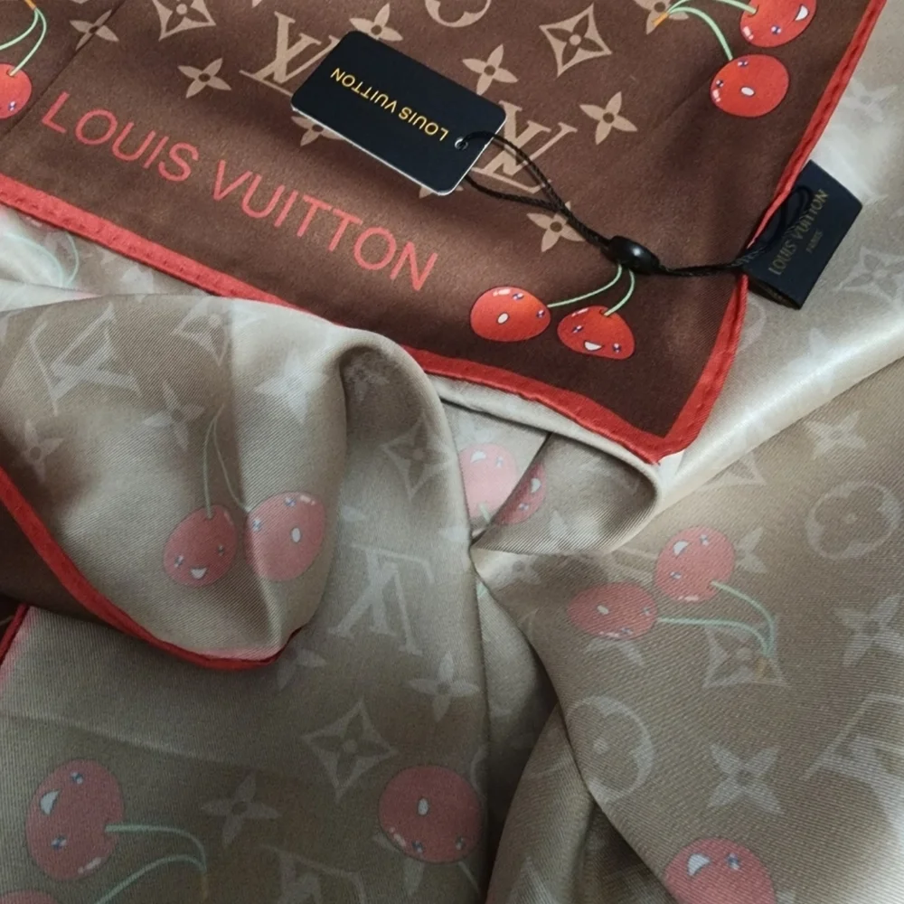 Louis Vuitton stylish 100%
